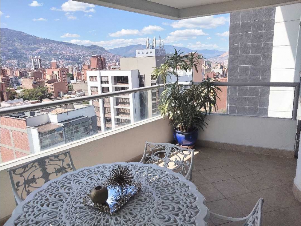 Venta de hermoso apartamento en Laureles, excelente vista! Piso alto — foto 2