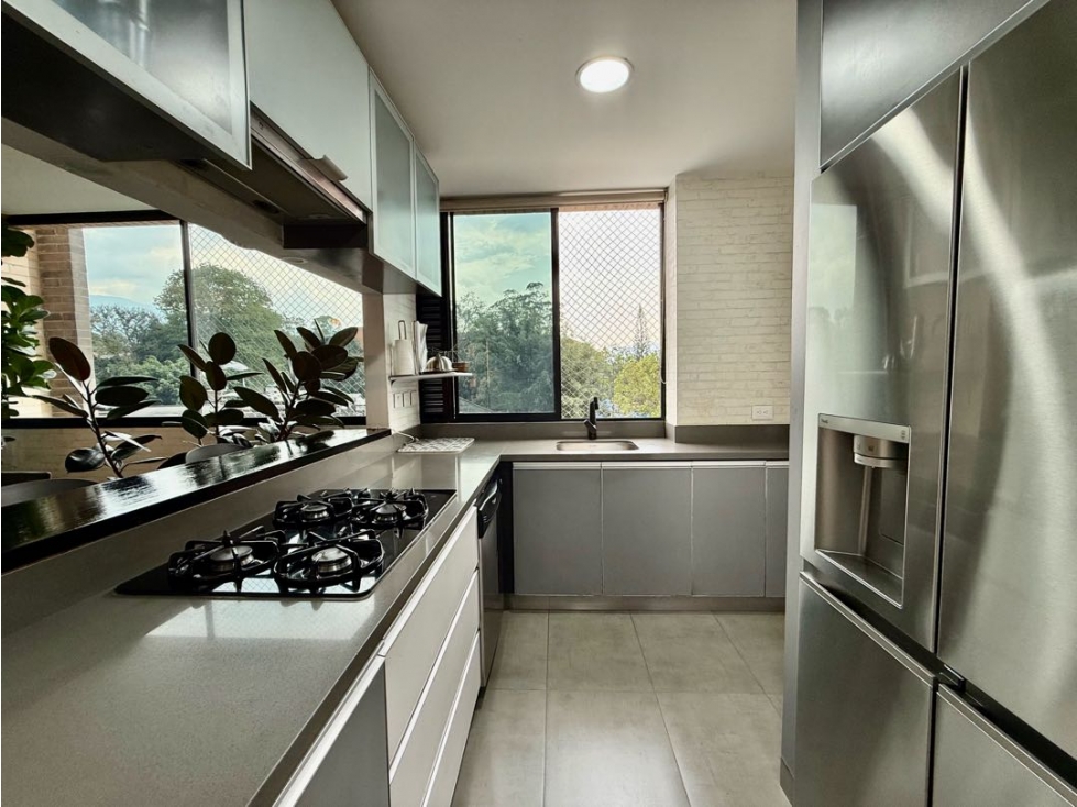 Venta de hermoso apartamento sector san Lucas — foto 2