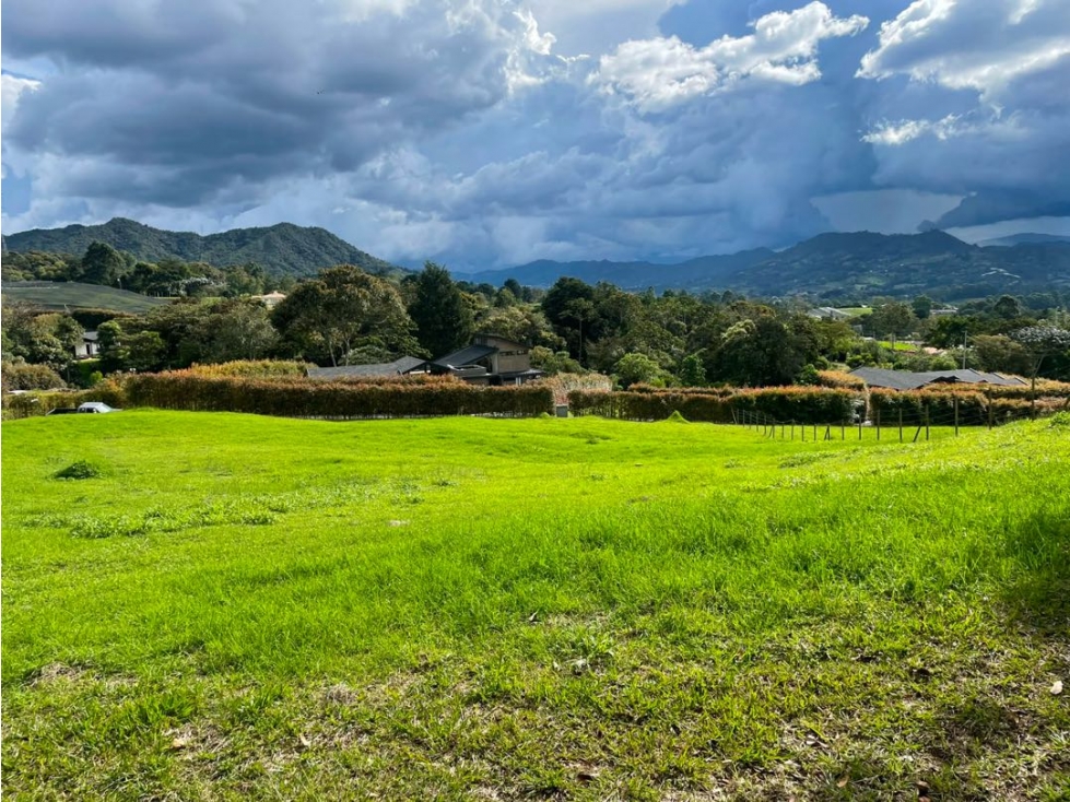 Venta de hermoso lote el la vía canda el Carmen en unidad con portón — foto 3