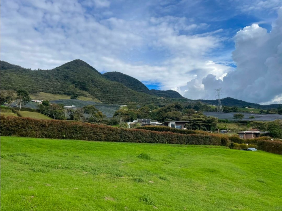 Venta de hermoso lote el la vía canda el Carmen en unidad con portón — foto 4