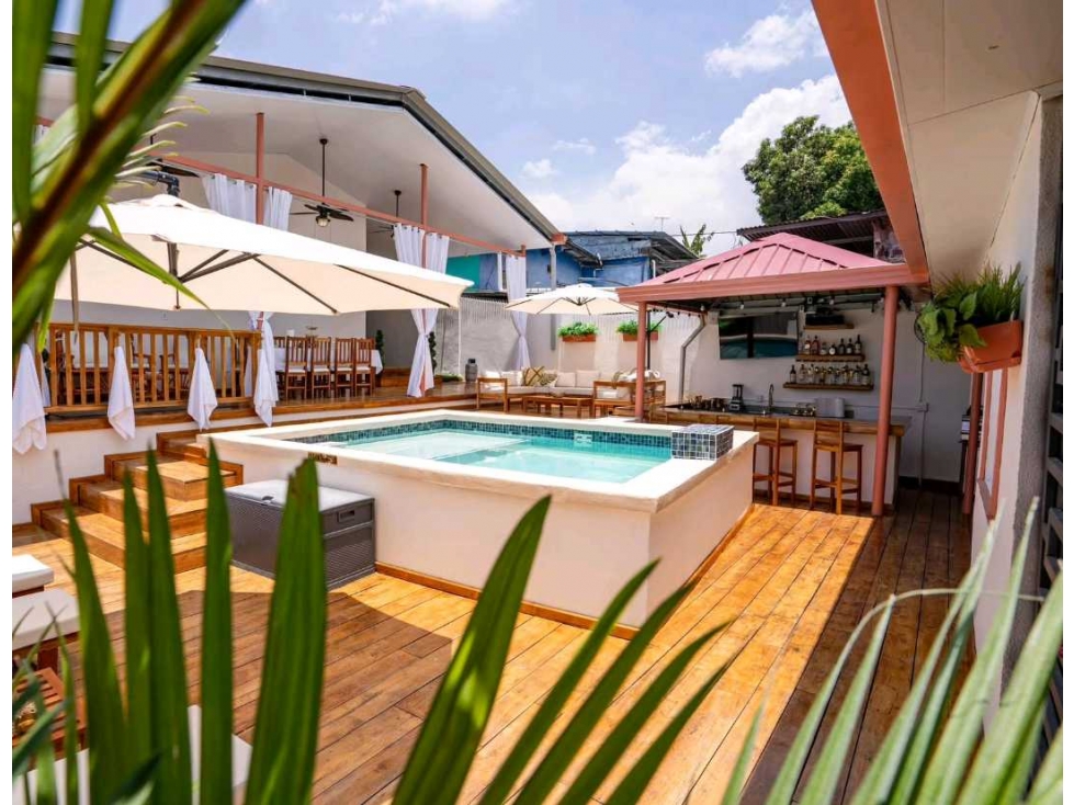 VENTA DE HOTEL BOUTIQUE DAVID CON PISCINA 7 RECAMARAS - 1