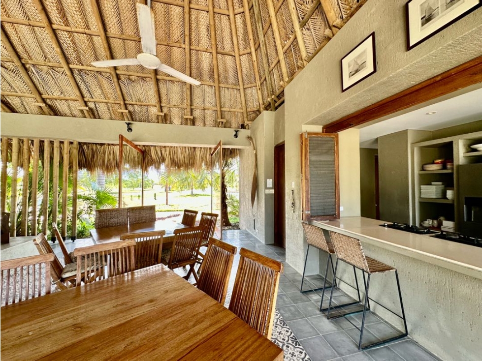 Venta de Hotel- Finca con 9 Hectáreas y salida al mar - 4