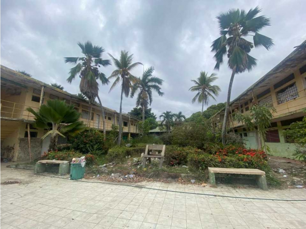 VENTA DE HOTEL EN FRENTE AL MAR - TOLU SUCRE - 2