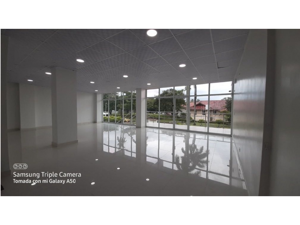 VENTA DE LOCAL COMERCIAL EN ALBROOK 91M2 EN JP