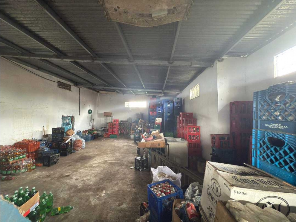 VENTA DE LOCAL COMERCIAL EN BUGABA - 3