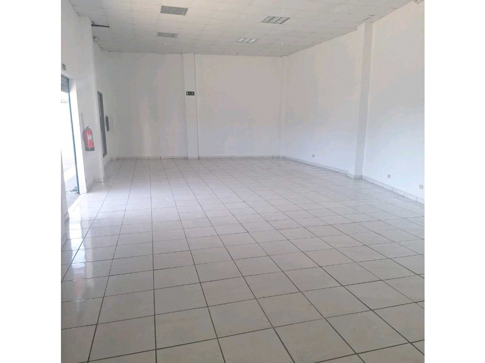 VENTA DE LOCAL COMERCIAL EN DAVID CENTRO VENTA POR DEBAJO DEL AVALUO - 6
