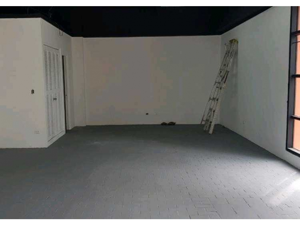 Venta de Local Comercial en El Cangrejo, Vía Veneto, 65 m² — foto 4