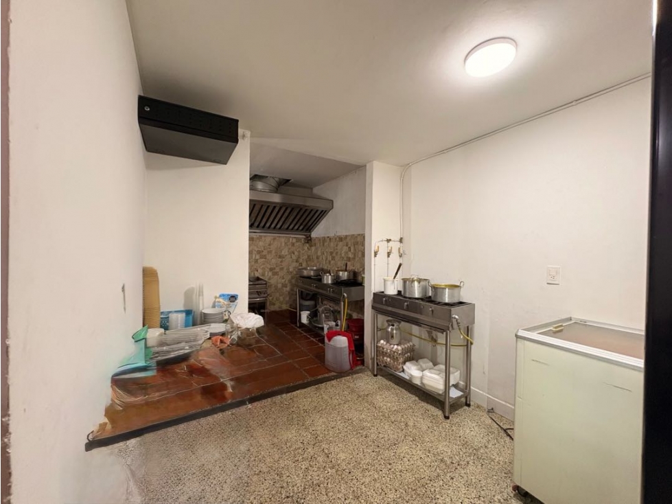VENTA DE LOCAL COMERCIAL EN LA FLORESTA 267985 — foto 6