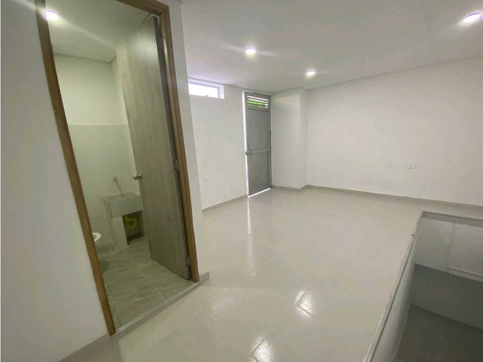 Venta de local Comercial en Santa Mónica, primer piso, Medellín