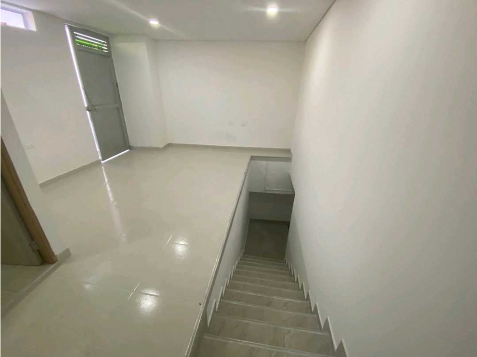Venta de local Comercial en Santa Mónica, primer piso, Medellín — foto 3