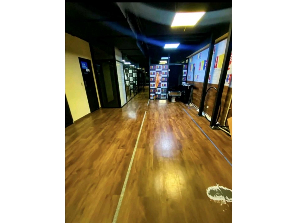 Venta de local de 250 mts2 en avenida 12 de octubre - 3