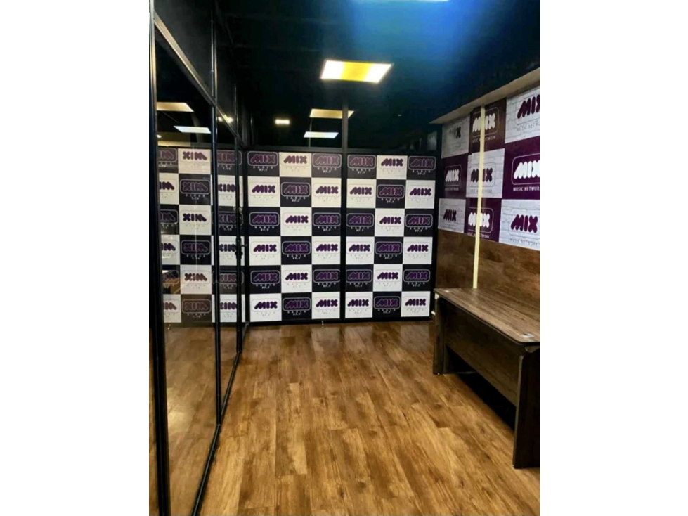 Venta de local de 250 mts2 en avenida 12 de octubre - 6
