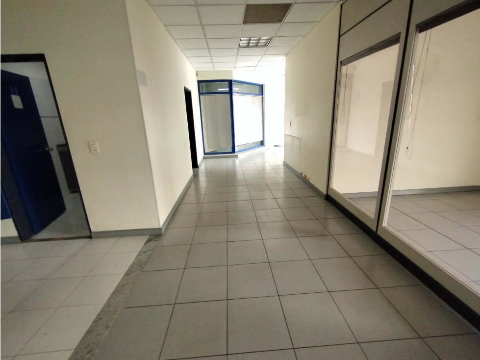 Venta de Local Con DESCUENTO en Bogotá D.C. Cundinamarca — foto 4