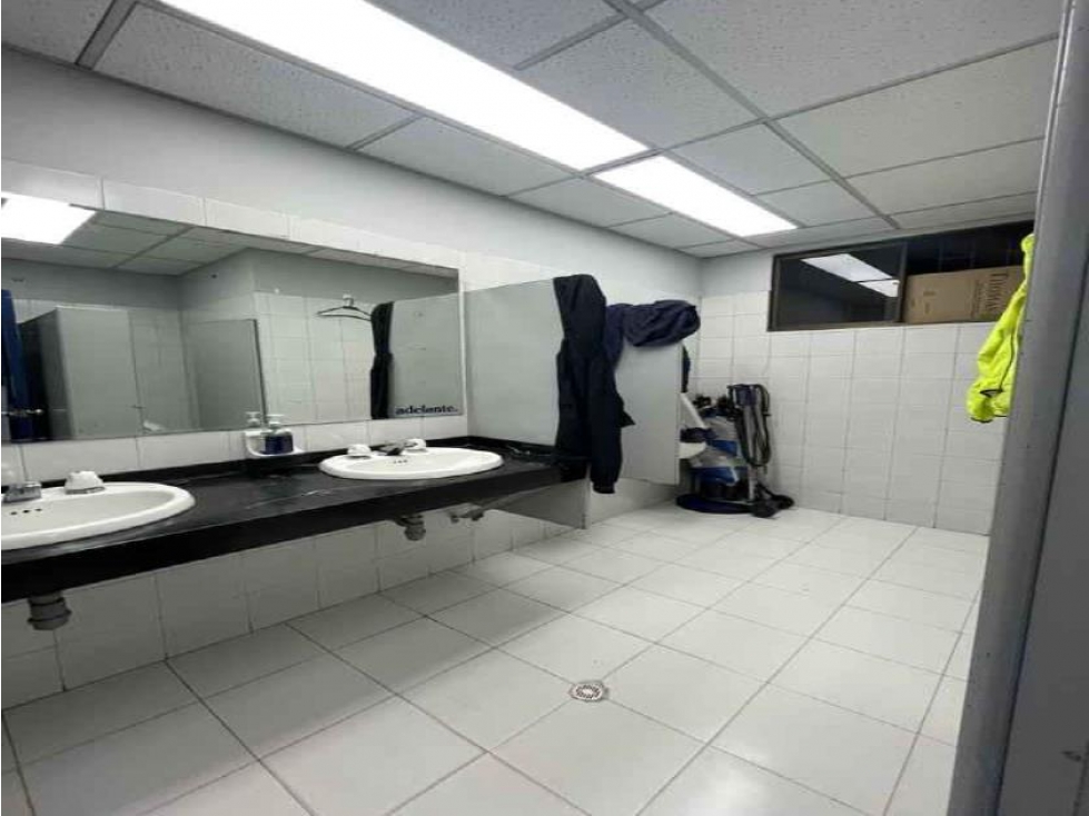 Venta de Local Con DESCUENTO en Bogotá D.C. Cundinamarca — foto 5