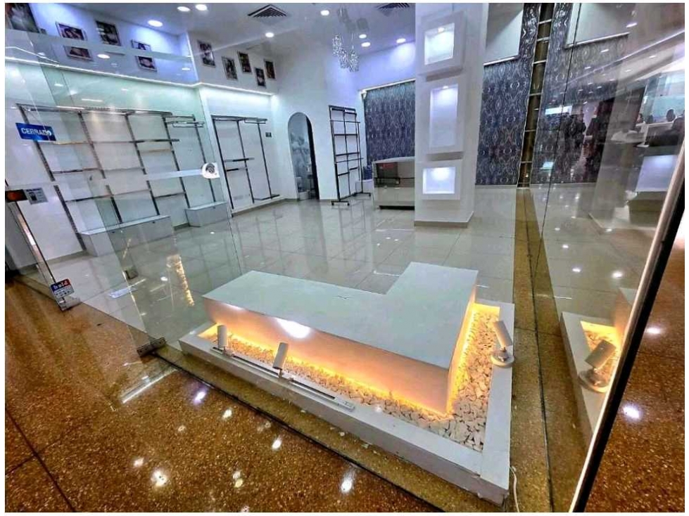 Venta LOCAL centro comercial poblado excelente inversión rentabilidad