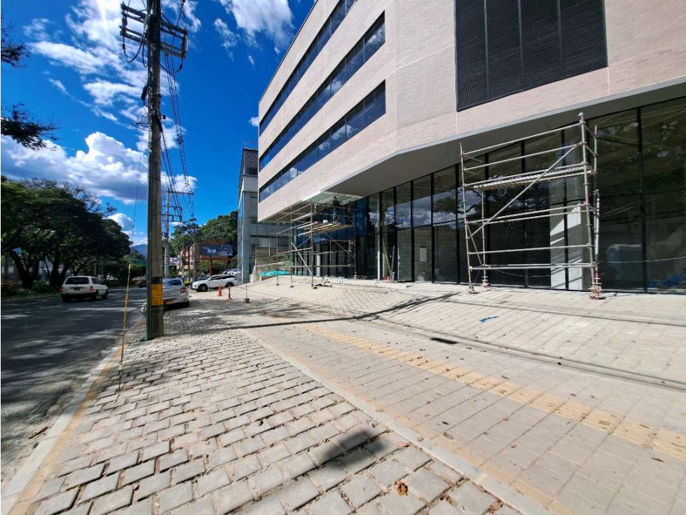 Venta de local en la avenida el poblado