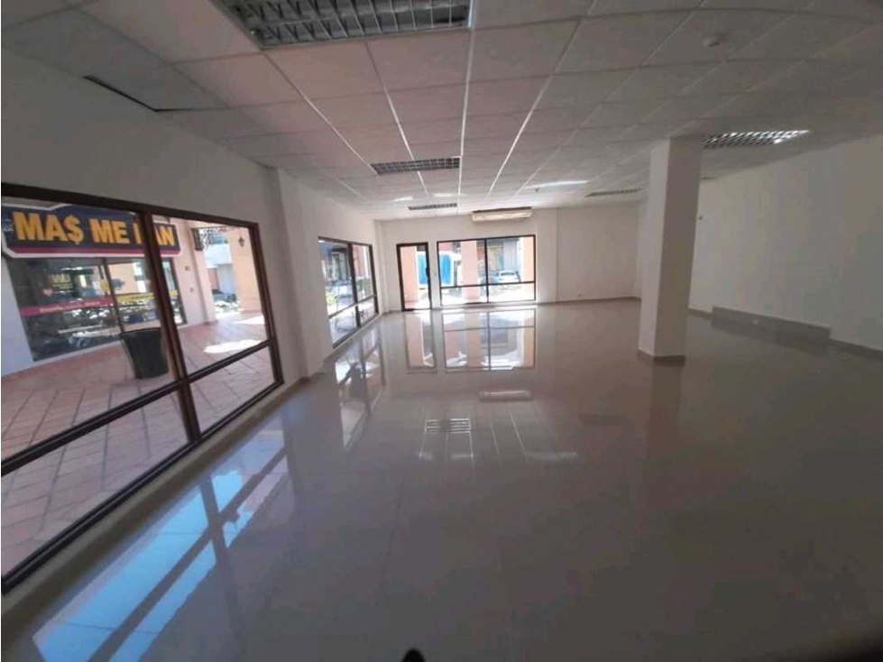 VENTA DE LOCAL EN REMAT EN CORONADO, THE VILLAGE MALL - 5