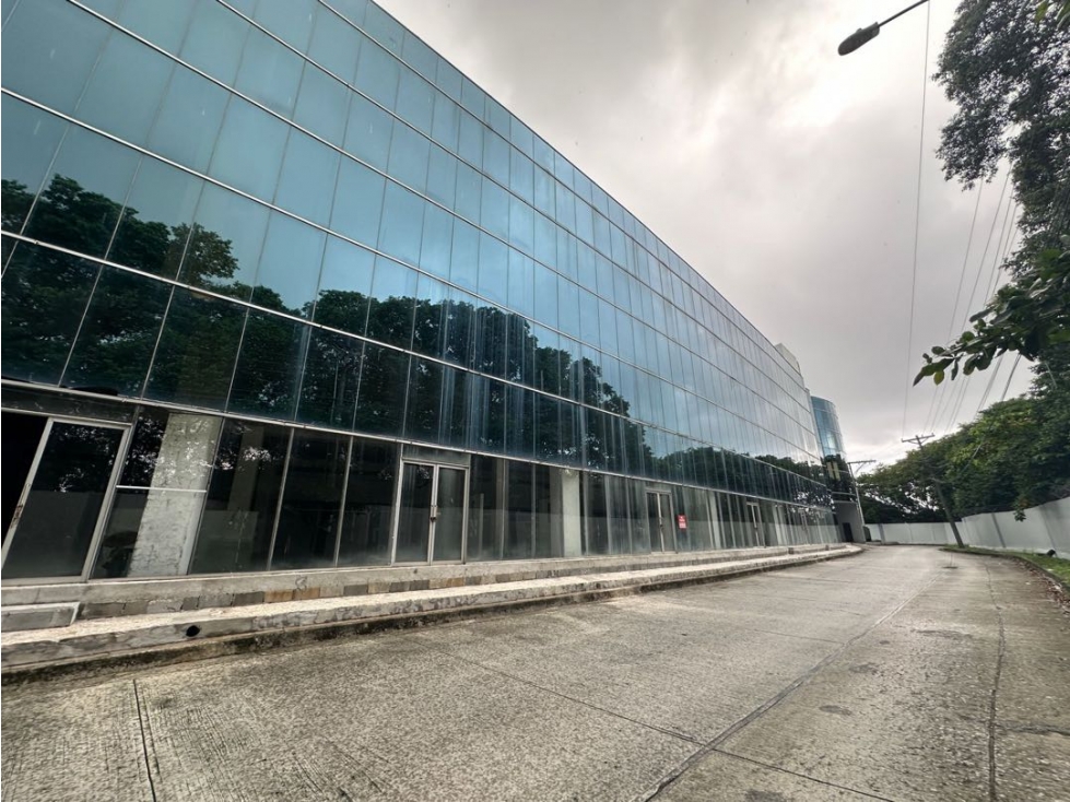 VENTA DE LOCAL COMERCIAL EN ZONA LIBRE COLON 5,854M2 JP - 4