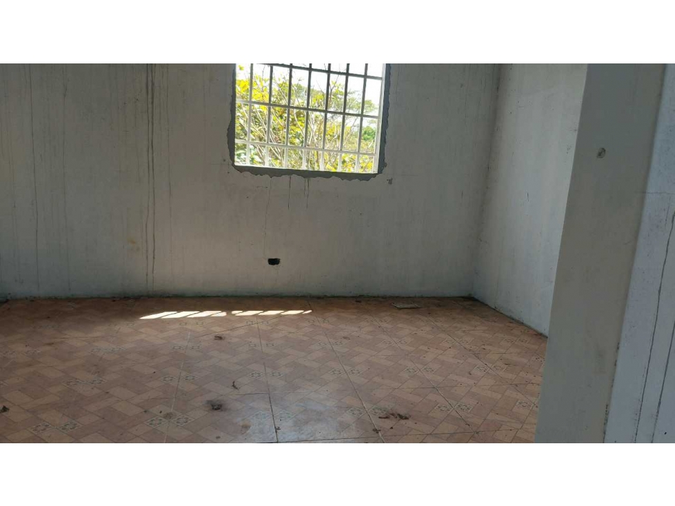 VENTA DE LOTE 1005.88 m2 CON CASA PEQUEÑA EN PENONOMÉ COCLÉ - 3