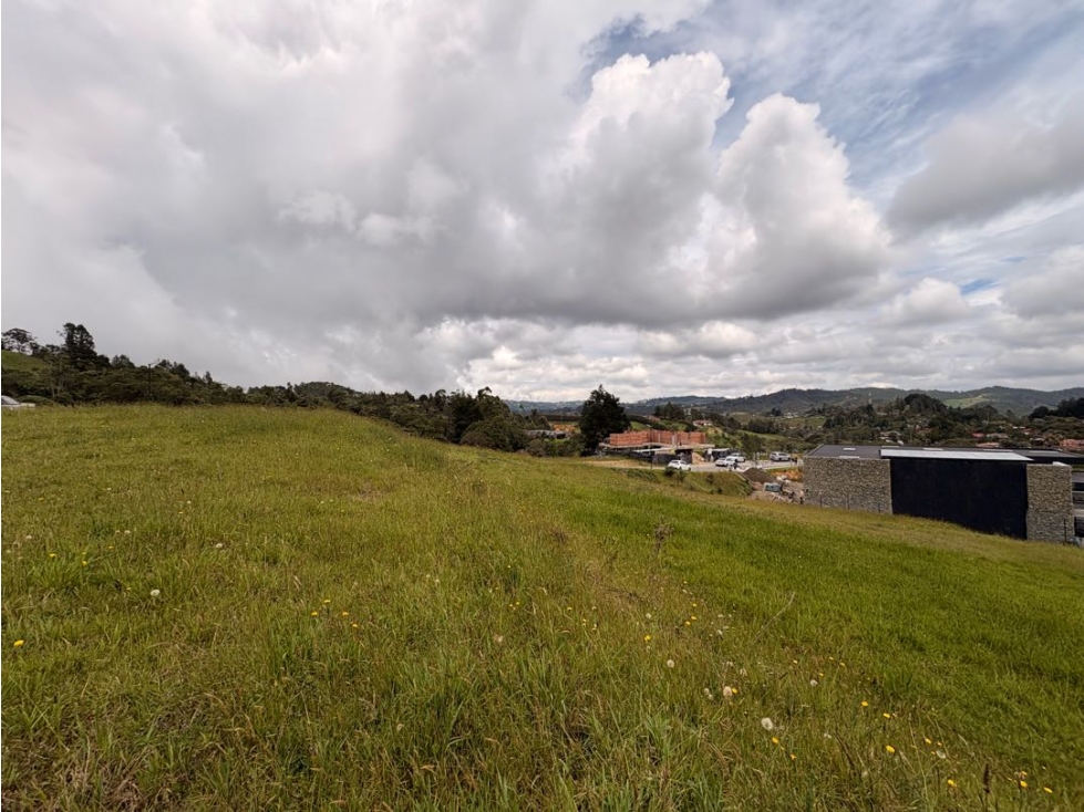 Venta de lote. Alta Valorozación. Alto del Escobero. — foto 4