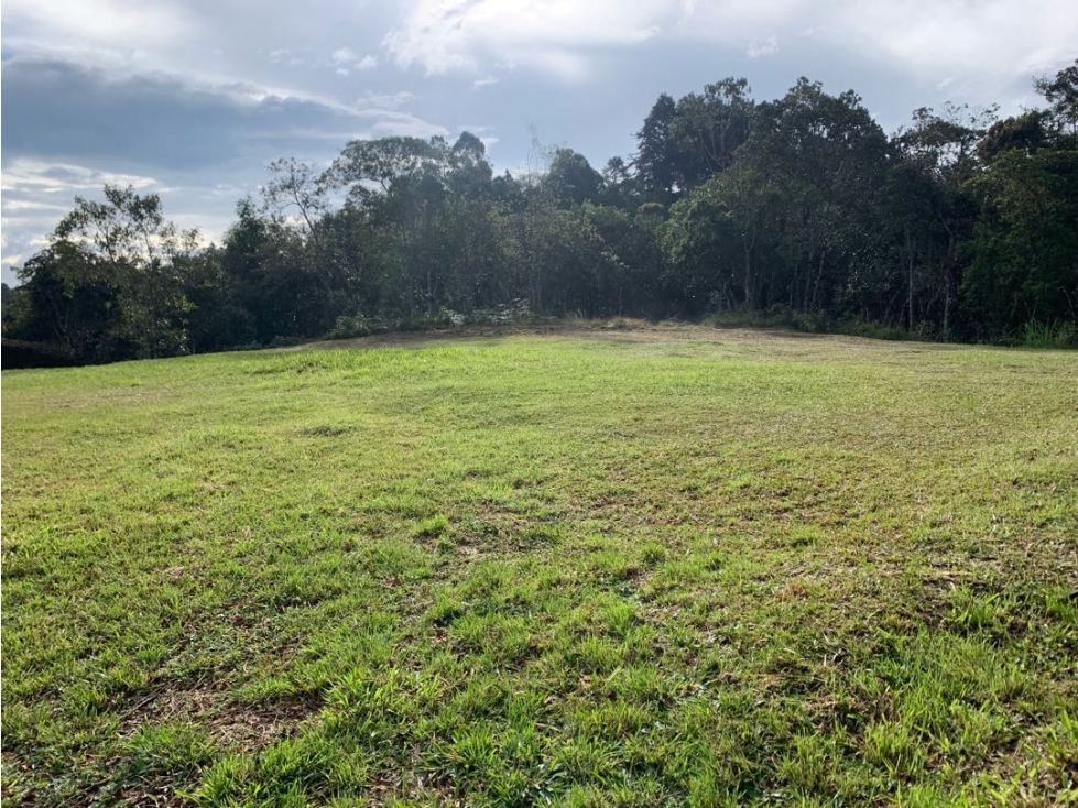 Venta de Lote Alto de Palmas Unidad Cerrada Peaje Aeropuerto — foto 2