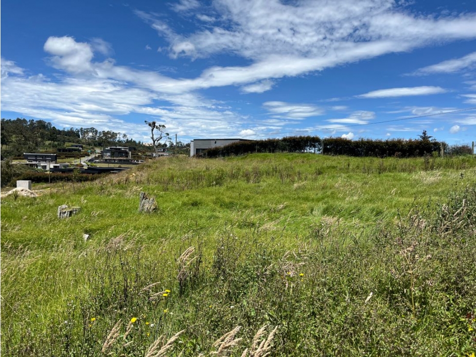 Venta de Lote Alto de Palmas Unidad Cerrada Sector Acuarela — foto 4