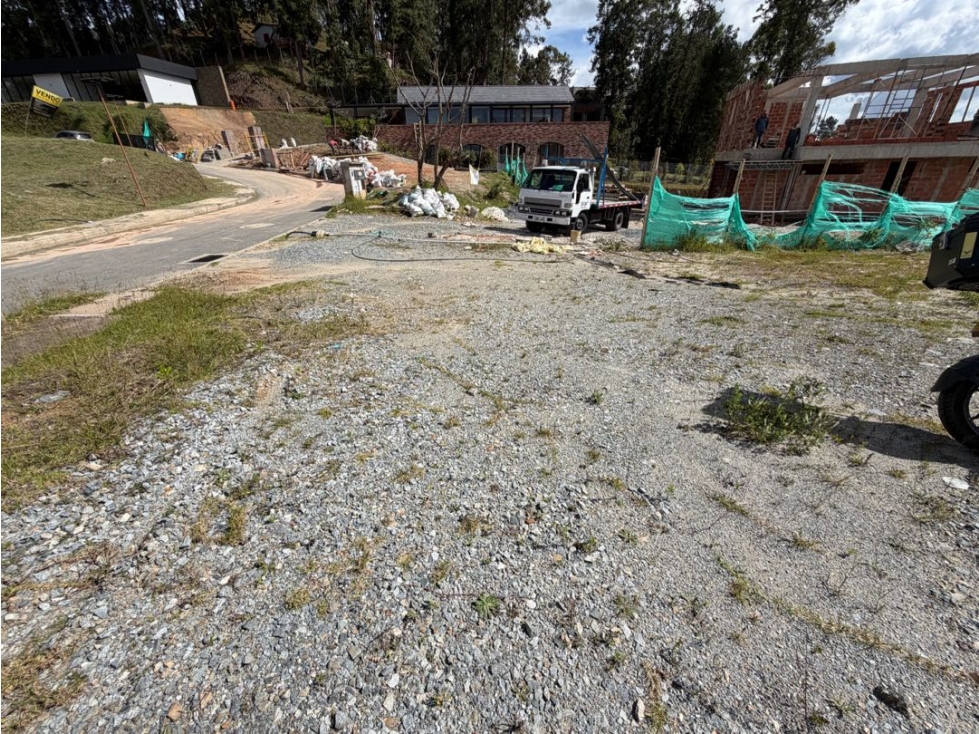 Venta de lote campestre alto de las palmas unidad cerrada con vista — foto 4