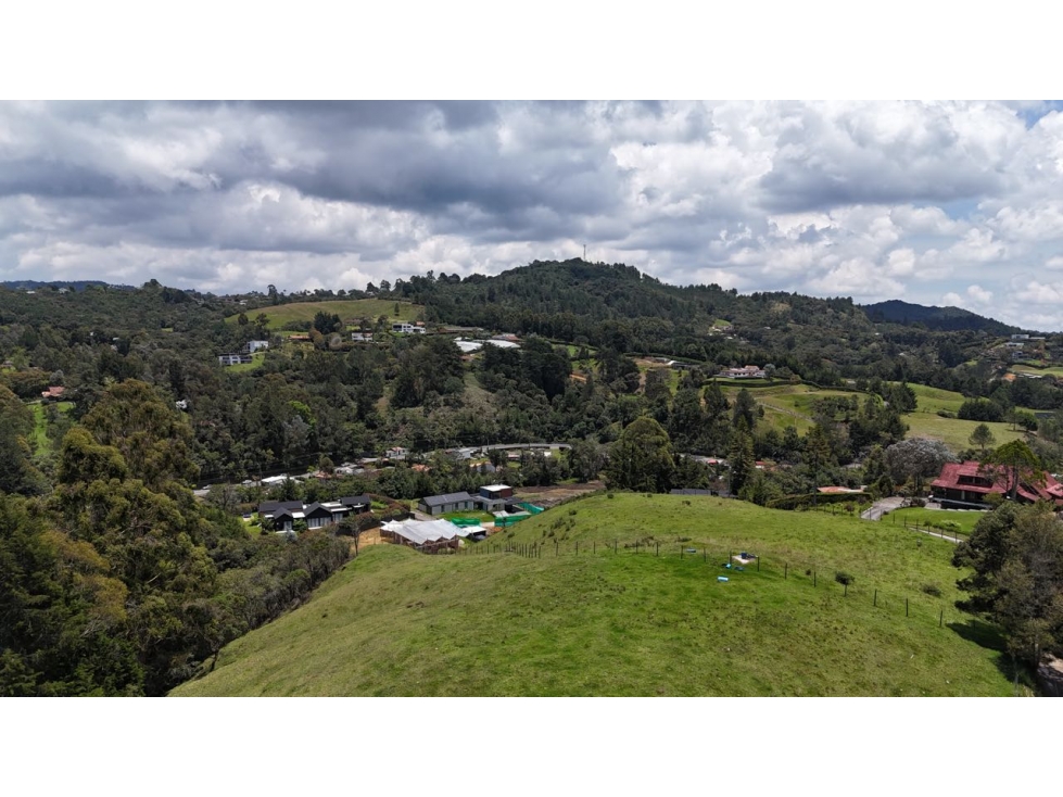 Venta de lote campestre independiente alto de las palmas