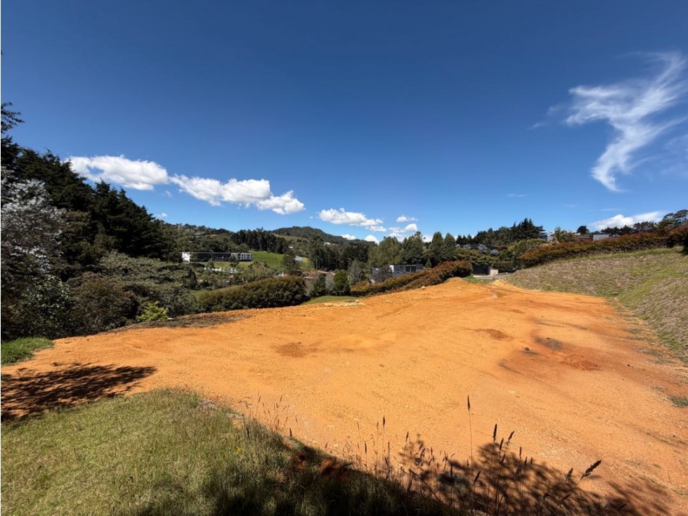 Venta de lote campestre unidad cerrada alto de las palmas envigado
