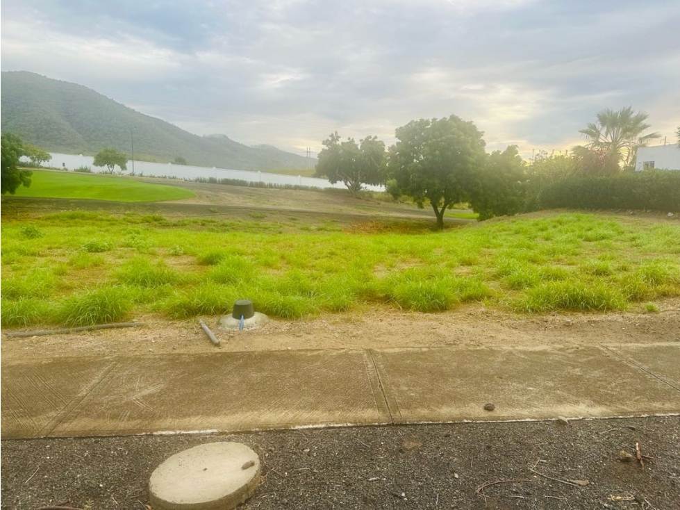 Terreno pendiente negativa en venta Urb. Montecristi Golf Club-Manabí. — foto 2