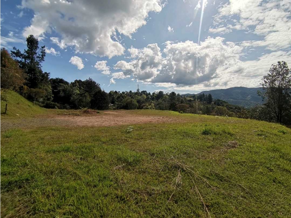Venta de lote con vista en unidad cerrada en el retiro(LDC) — foto 2