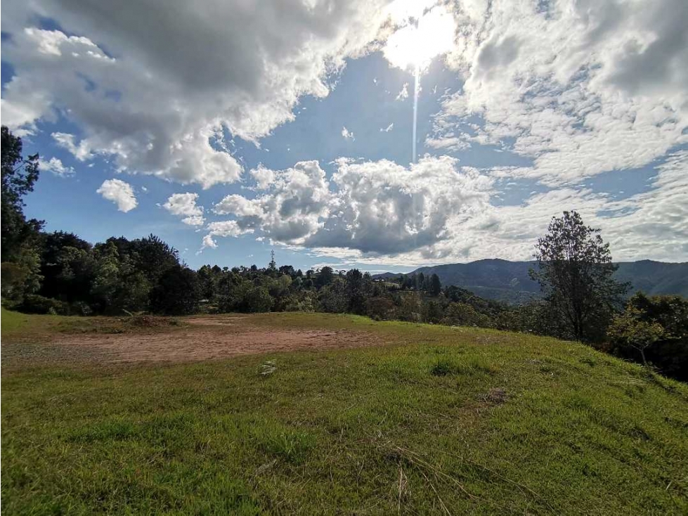 Venta de lote con vista en unidad cerrada en el retiro(LDC) — foto 3