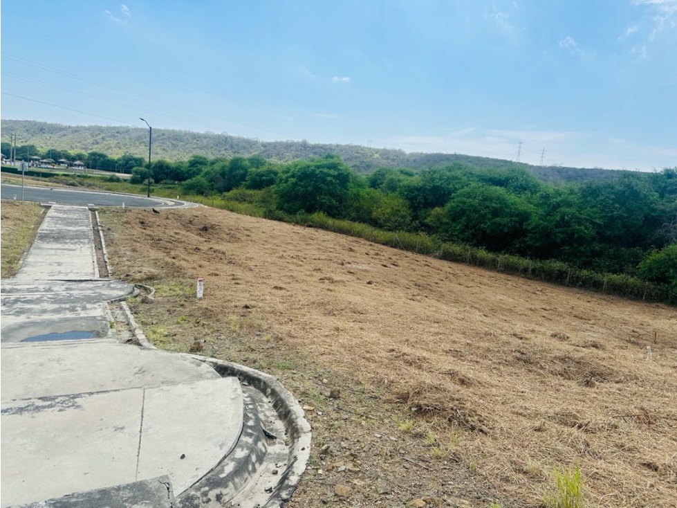 Terreno plano de venta en Urb. Montecristi golf Club-Manabí. — foto 3