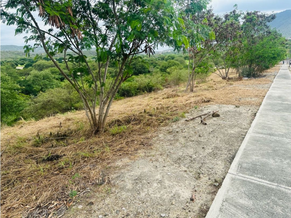 Terreno pendiente negativa en venta en Urb. Montecristi Golf-Manabí. — foto 2