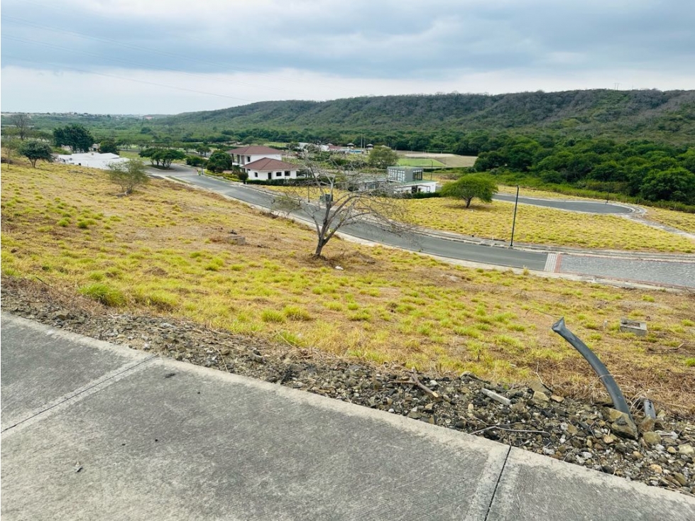 Terreno pendiente negativa en venta Montecristi golf club-Manabí. — foto 5