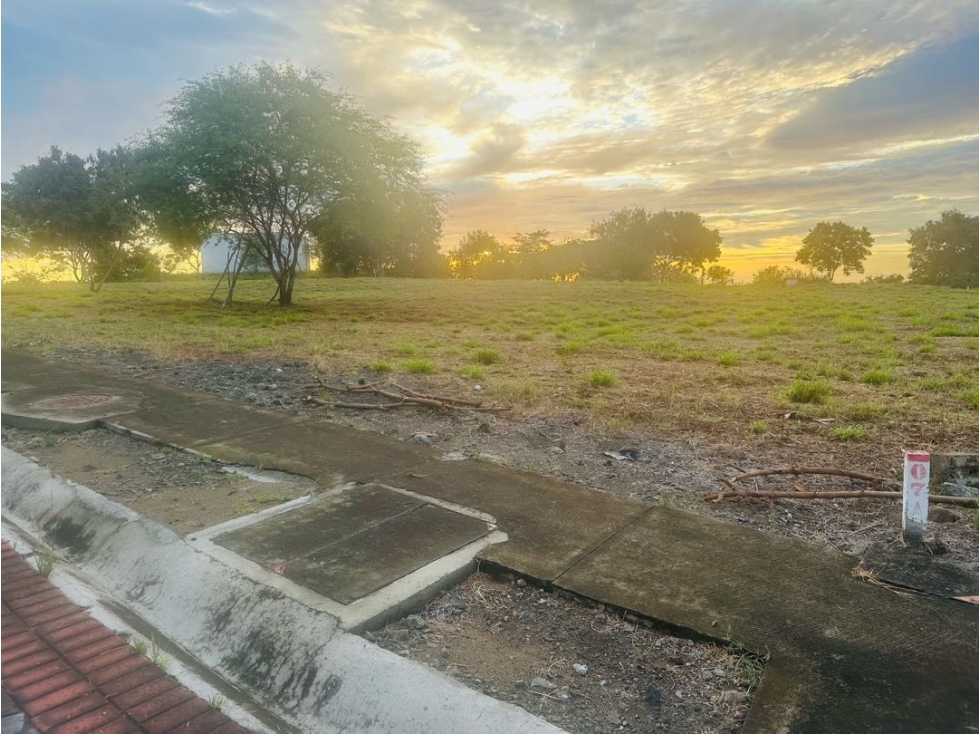Terreno plano en venta Urb.Montecristi Golf Club-Manabí.