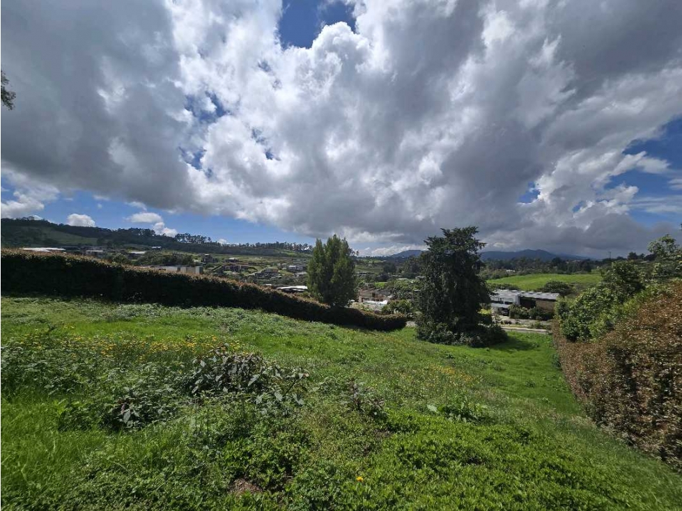 Venta de lote en Alto de Las Palmas - Sector La Acuarela. — foto 2