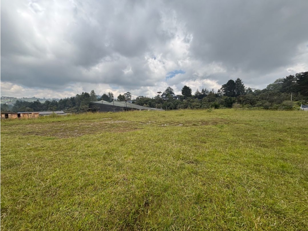 Venta de Lote en Alto de Las Palmas en Urbanización Cerrada — foto 4