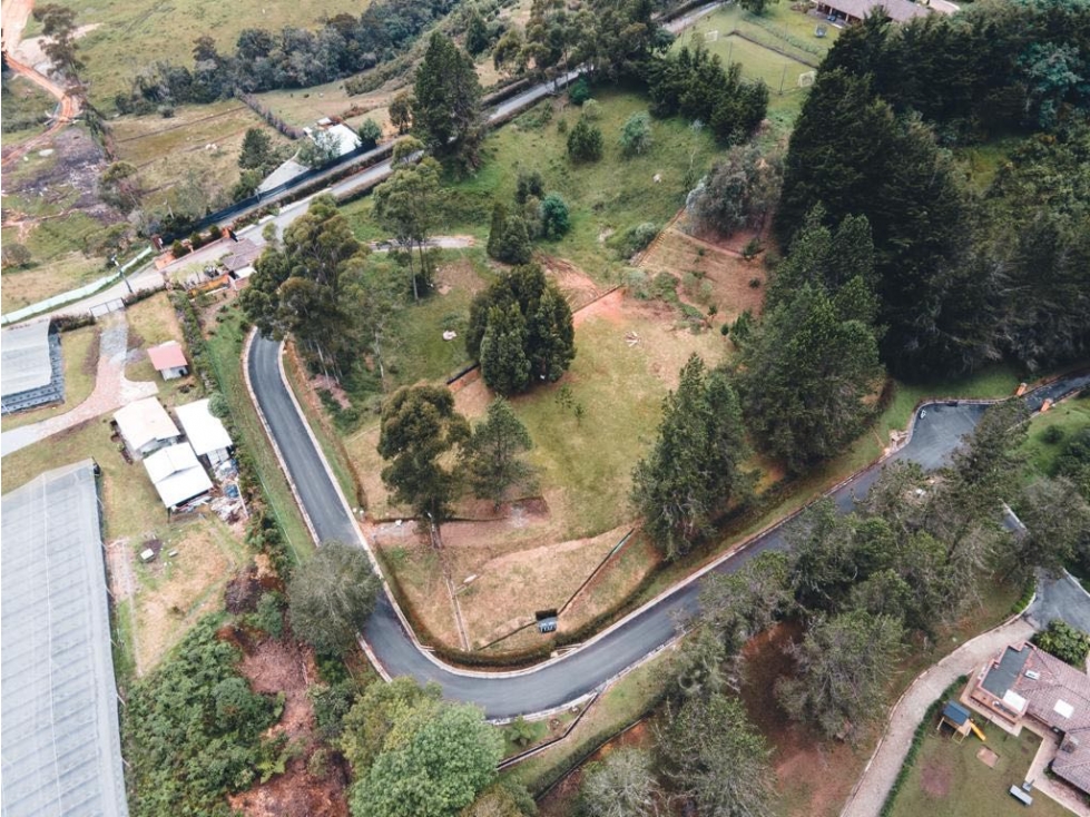 VENTA DE LOTE EN ALTO DEL ESCOBERO VILLA SERENA — foto 4