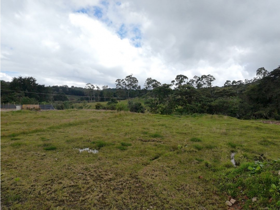 Venta de Lote en Alto de Palmas Unidad Cerrada Barrio en Crecimiento — foto 2