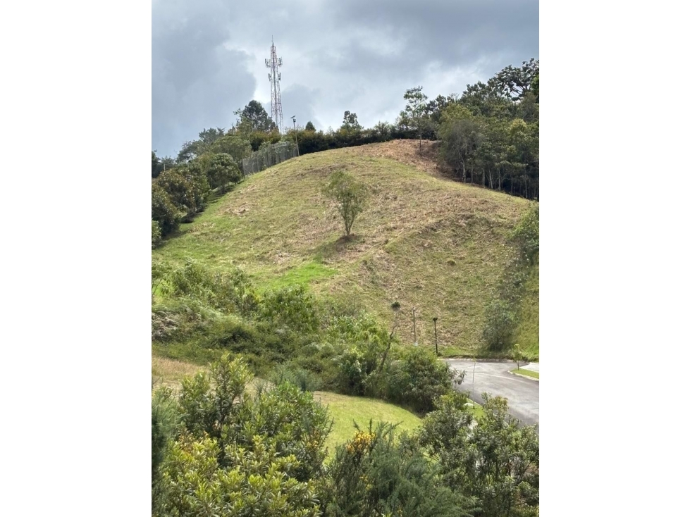 VENTA DE LOTE EN ALTOS DEL ESCOBERO — foto 3