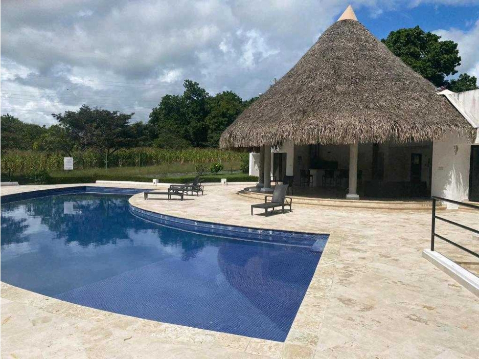 VENTA DE LOTE EN COMPLEJO SANTA FE LAS LAJAS CHAME SEGURIDAD Y CONFORT