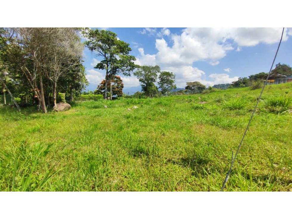 Venta de lote en Condominio en La Mesa Cund COL, área de 1046 M2