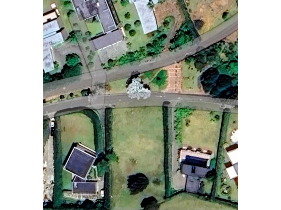 VENTA DE LOTE EN EL ALTO DE LAS PALMAS, CERCA AL MALL INDIANA. — foto 3