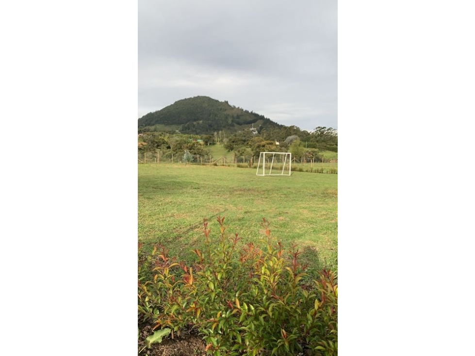 Venta de lote en el Capiro
