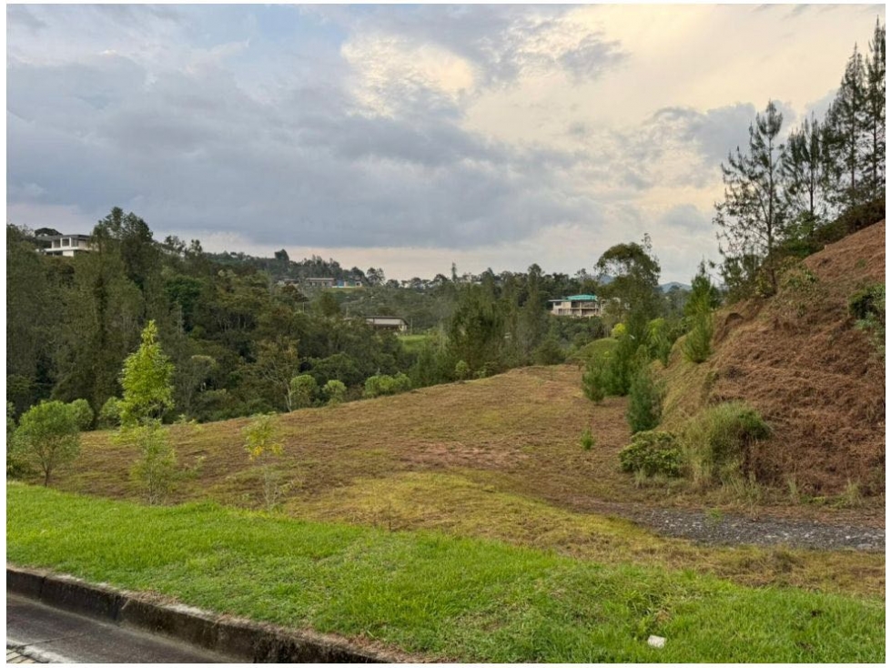 VENTA DE LOTE EN EL RETIRO