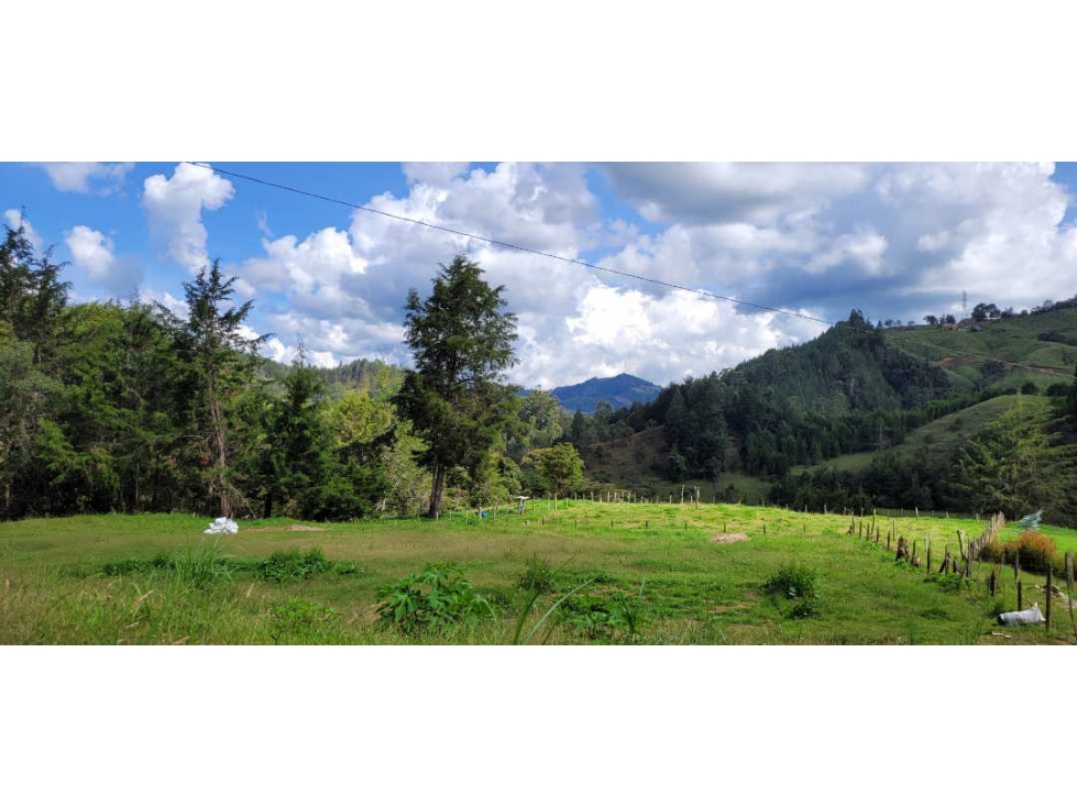 Venta de Lote en el Retiro Sector Puente Pelaez