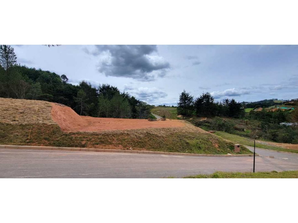 Venta de Lote en El Retiro, Vía Don Diego - La Ceja. Unidad Cerrada. - 2