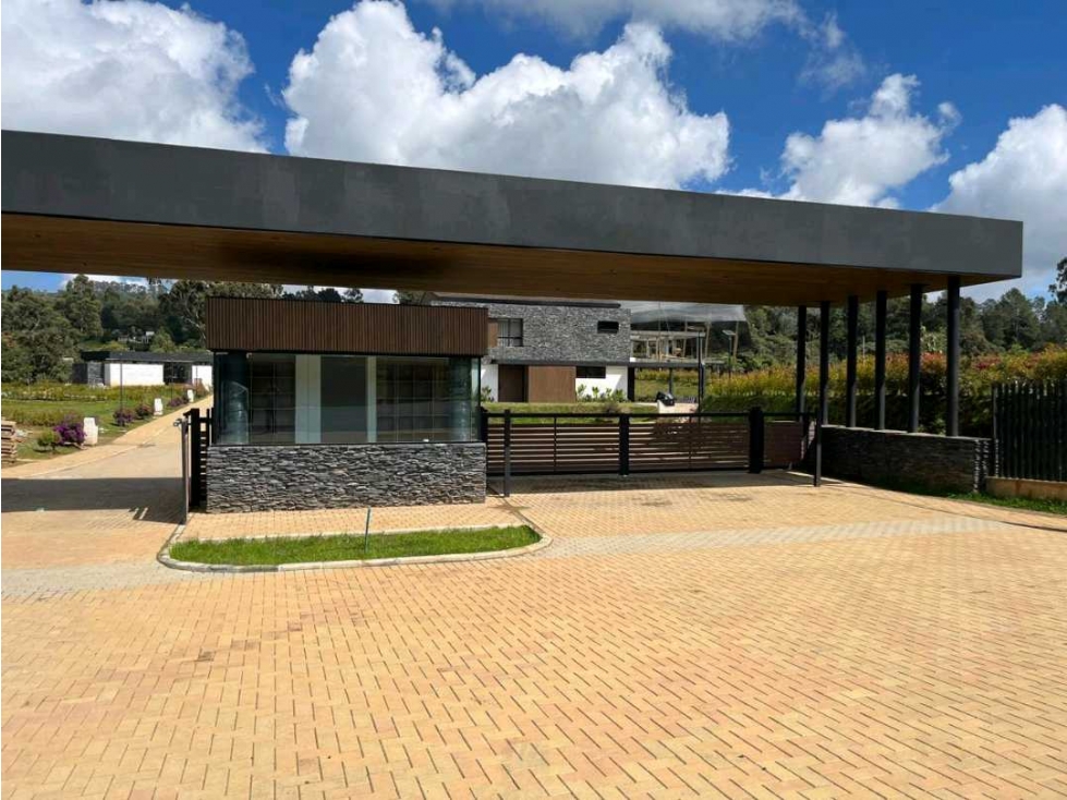 VENTA DE LOTE EN ENVIGADO SECTOR ALTO DE LAS PALMAS
