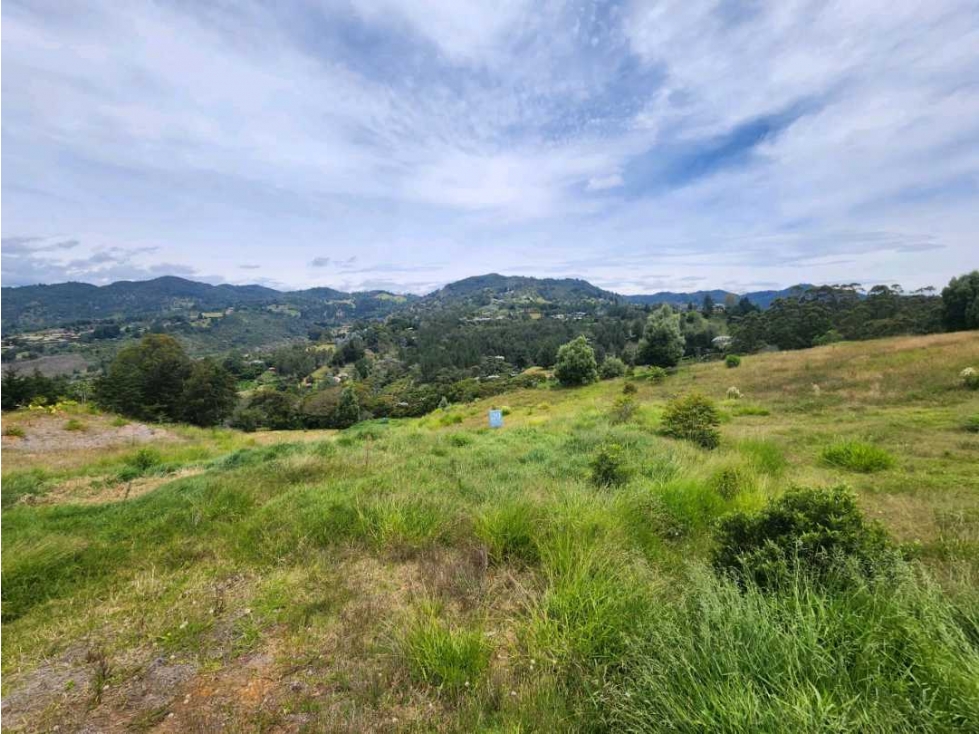 Venta de Lote en Essenza. Parcelación en variante al aeropuerto. — foto 4